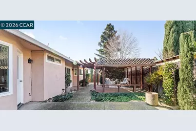 106 Oakmeade Ct, Vacaville, CA 95687 - Photo 34