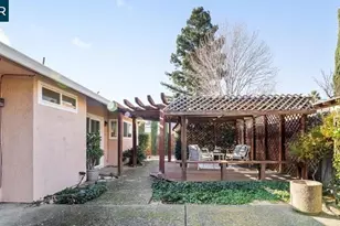 106 Oakmeade Ct, Vacaville, CA 95687 - Photo 34