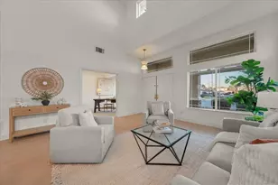 36063 Crystal Springs Dr, Newark, CA 94560 - Photo 4