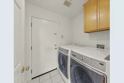 36063 Crystal Springs Dr, Newark, CA 94560 - Photo 18
