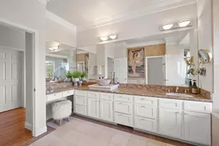 6070 Mazuela Dr, Oakland, CA 94611 - Photo 32