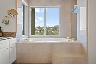 6070 Mazuela Dr, Oakland, CA 94611 - Photo 28