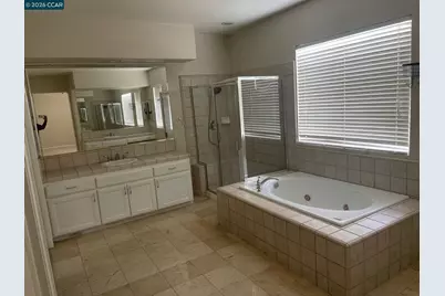 2096 Goldpine Way, Antioch, CA 94509 - Photo 10