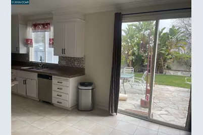 2096 Goldpine Way, Antioch, CA 94509 - Photo 14