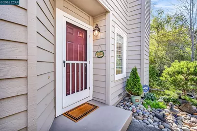 11426 Winding Trail Ln, Dublin, CA 94568 - Photo 2