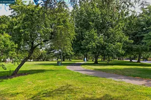 1218 Hookston Rd, Concord, CA 94518 - Photo 32