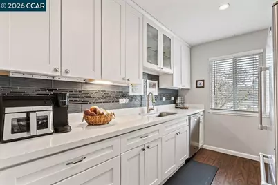 2180 Geary Rd #18, Pleasant Hill, CA 94523 - Photo 1