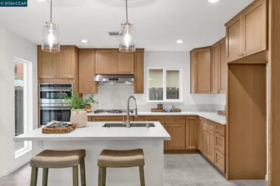 1866 Elkwood Dr, Concord, CA 94519 - Photo 10