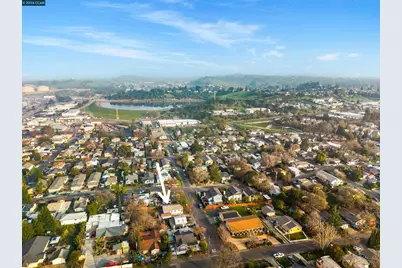 2831 Almond Street, Martinez, CA 94553 - Photo 34