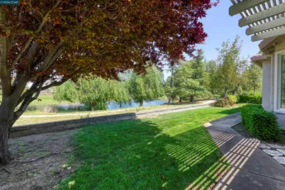 1129 Jonagold Way, Brentwood, CA 94513 - Photo 36