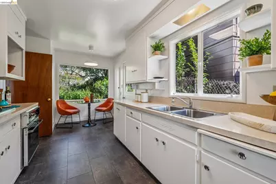 1100 Miller Ave, Berkeley, CA 94708 - Photo 18