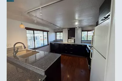 81 Eileen, Concord, CA 94518 - Photo 8