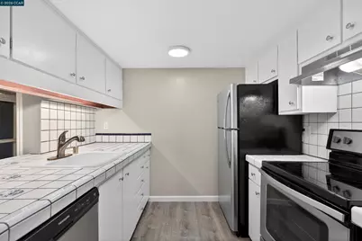 5492 Roundtree Dr #A, Concord, CA 94521 - Photo 22