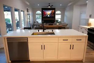 302 Denton Ct, Visalia, CA 93291 - Photo 10