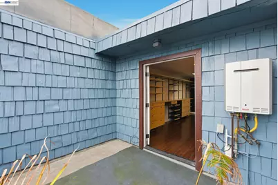 1004 9th Ave, Oakland, CA 94606 - Photo 18