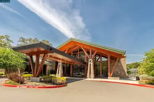 1732 Oakmont Dr, Walnut Creek, CA 94595 - Photo 44