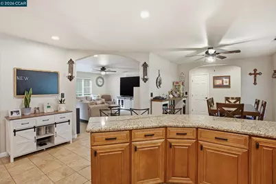 5250 Treosti Pl, Valley Springs, CA 95252 - Photo 10