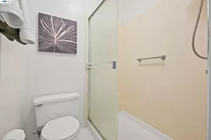 19100 Crest Ave, Castro Valley, CA 94546 - Photo 12