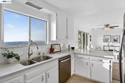 16605 Rolando Ave, Castro Valley, CA 94578 - Photo 16