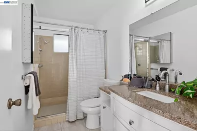 16605 Rolando Ave, Castro Valley, CA 94578 - Photo 24
