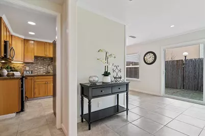 1431 Bel Air Dr #D, Concord, CA 94521 - Photo 10