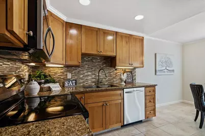 1431 Bel Air Dr #D, Concord, CA 94521 - Photo 6