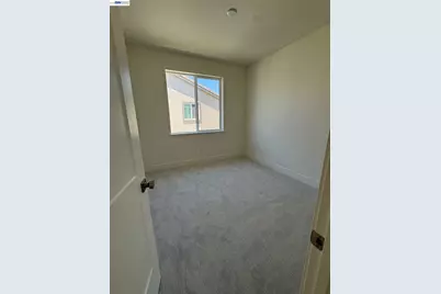 1476 Monument Ln, Fairfield, CA 94533 - Photo 18