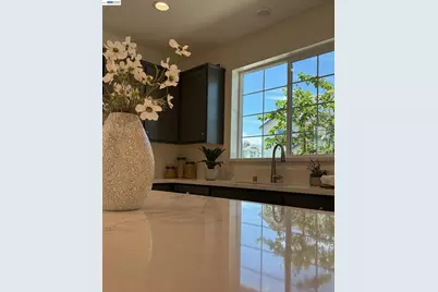 1476 Monument Ln, Fairfield, CA 94533 - Photo 8