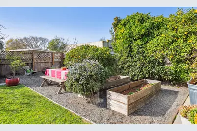 1546 Beverly Pl, Berkeley, CA 94706 - Photo 36