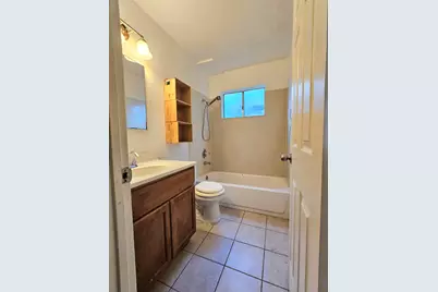 2443 Grande Vista Ave, Oakland, CA 94601 - Photo 22