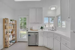 1024 Locust St, Livermore, CA 94551 - Photo 18