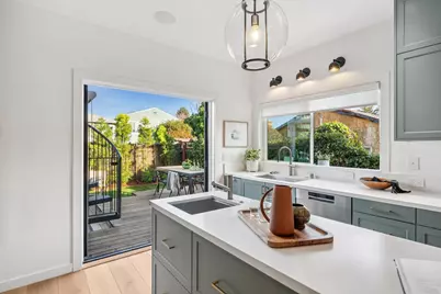 1609 Kains Ave, Berkeley, CA 94702 - Photo 14