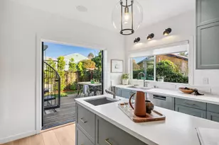 1609 Kains Ave, Berkeley, CA 94702 - Photo 14