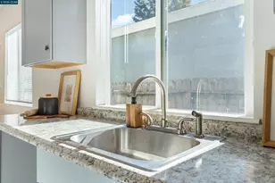 1319 Kelsey St, Richmond, CA 94801 - Photo 16