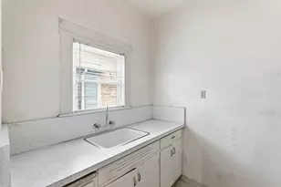 1260 96th Ave, Oakland, CA 94603 - Photo 16