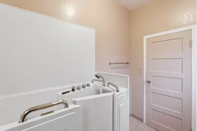 1260 96th Ave, Oakland, CA 94603 - Photo 26