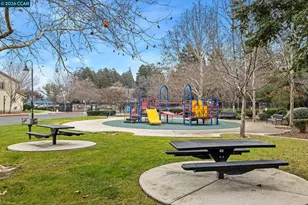 214 Whimbrel Cir, Pittsburg, CA 94565 - Photo 32