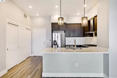 42111 Osgood Rd #519, Fremont, CA 94539 - Photo 4