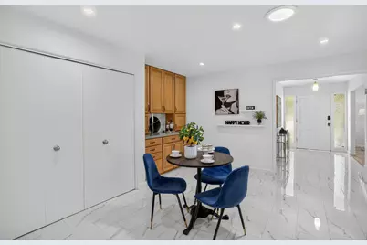 350 Elysian Fields Dr, Oakland, CA 94605 - Photo 16