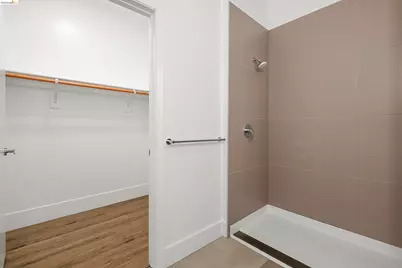 1545 32nd Street #210, Oakland, CA 94608 - Photo 16