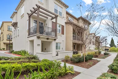 16330 Ridgehaven Dr #UNIT 802, Castro Valley, CA 94578 - Photo 2