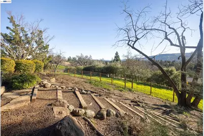 670 Logan Ln, Danville, CA 94526 - Photo 48