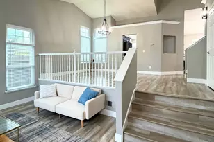 8922 Marlayana Ct, Elk Grove, CA 95758 - Photo 6