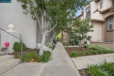 1509 Trailside Circle, Concord, CA 94518 - Photo 4