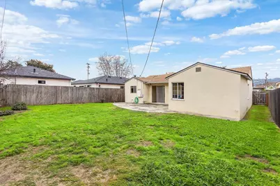 4105 Branson Dr, San Mateo, CA 94403 - Photo 22