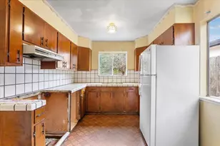 4105 Branson Dr, San Mateo, CA 94403 - Photo 8