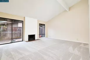 2489 American River Dr, Sacramento, CA 95825 - Photo 12