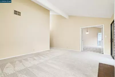 2489 American River Dr, Sacramento, CA 95825 - Photo 18