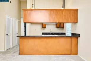 2489 American River Dr, Sacramento, CA 95825 - Photo 8