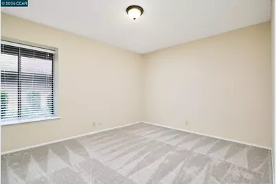 2489 American River Dr, Sacramento, CA 95825 - Photo 16